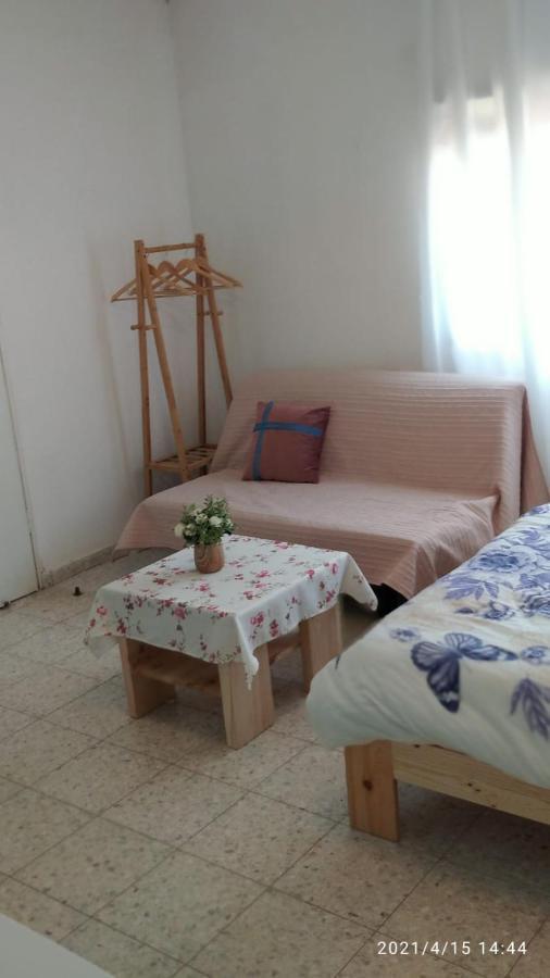 Jordan Valley One Room Apartment Menaẖemya Exterior foto